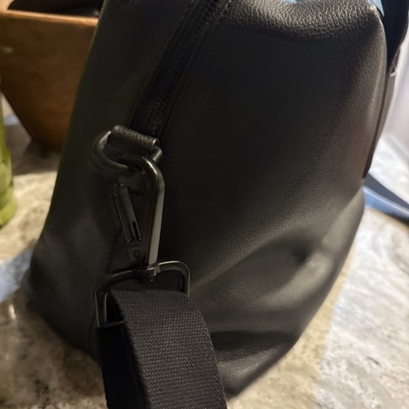 AWAY Everywhere (Original) Black Leather Travel Tote Duffel (Discontinued Model) - Picture 4 of 11